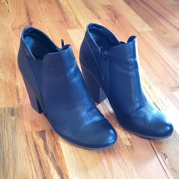 Fergalicious Fergie Panther Black High Heel Booties 8.5 - Picture 1 of 9